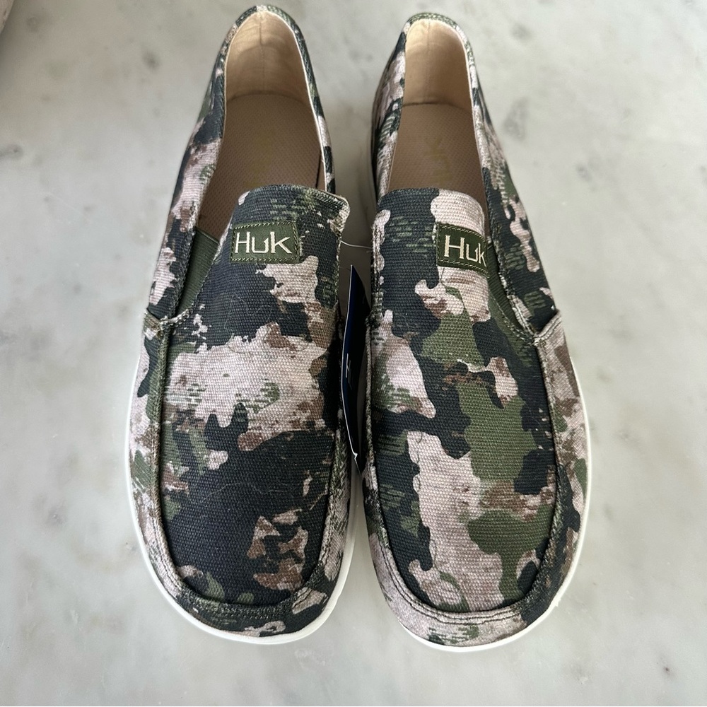 HUK Brewster Print Men’s Shoe Size 12